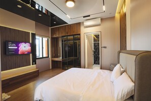 Classic Double Room | Desk, laptop workspace, free WiFi - CELESTIA HUE VILLA (Hue)