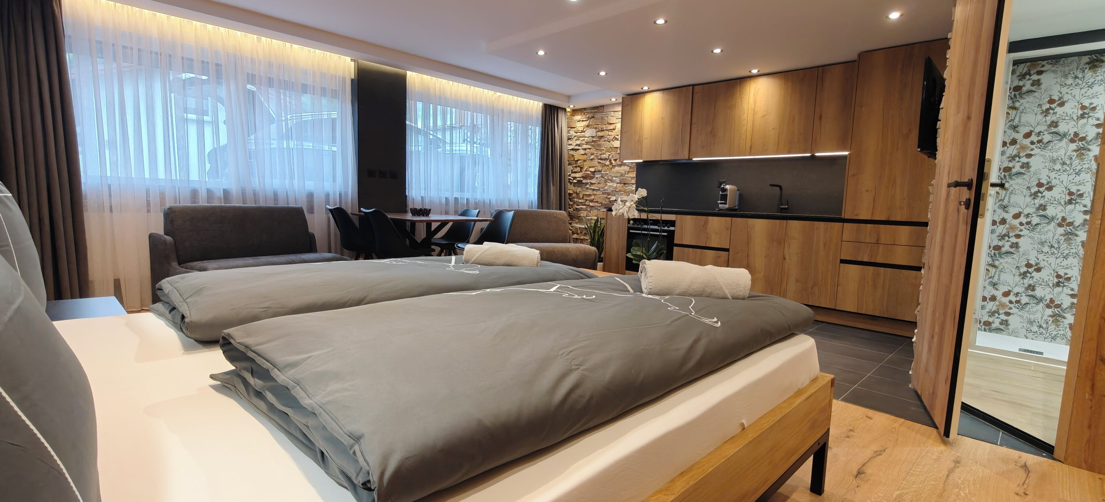 1 chambre, fer et planche à repasser, Wi-Fi, draps fournis