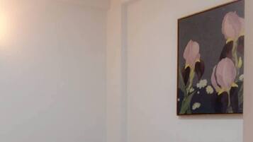 1 bedroom, iron/ironing board, internet, bed sheets