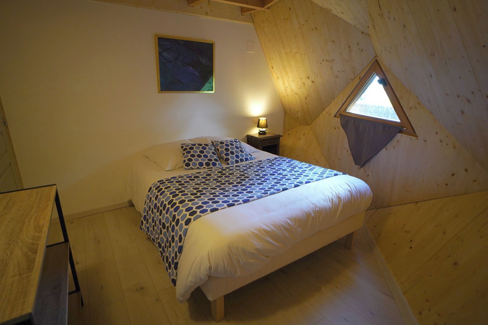 2 slaapkamers, reisbedje, gratis wifi, beddengoed