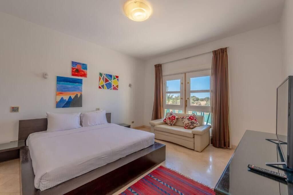 4 habitaciones, tabla de planchar con plancha, wifi y ropa de cama 
