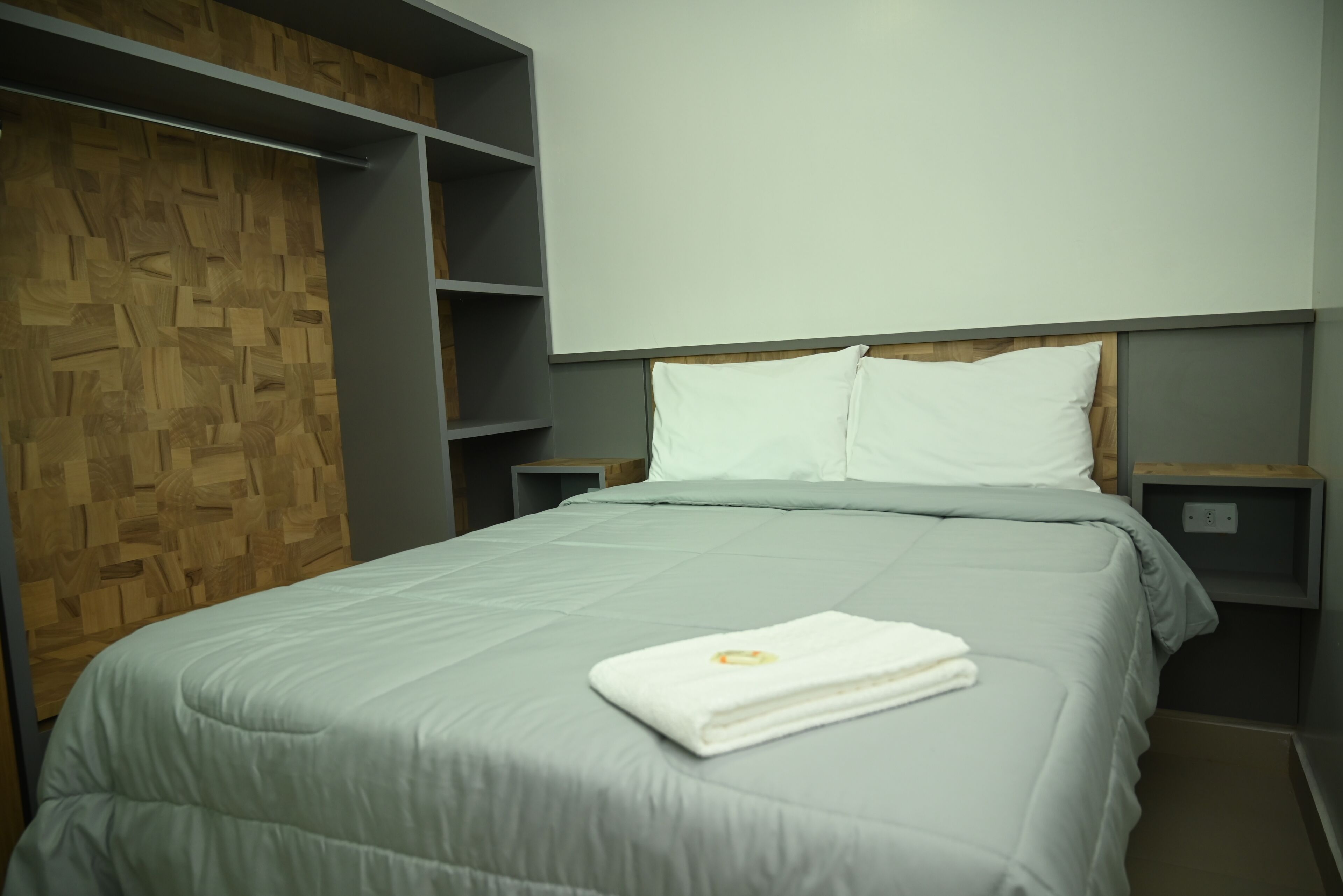 Standard Apartment, 1 Katil Kelamin (Double) dengan Katil Sofa, Non Smoking | Langsir/tirai gelap terus, seterika/papan seterika, Wi-fi percuma 
