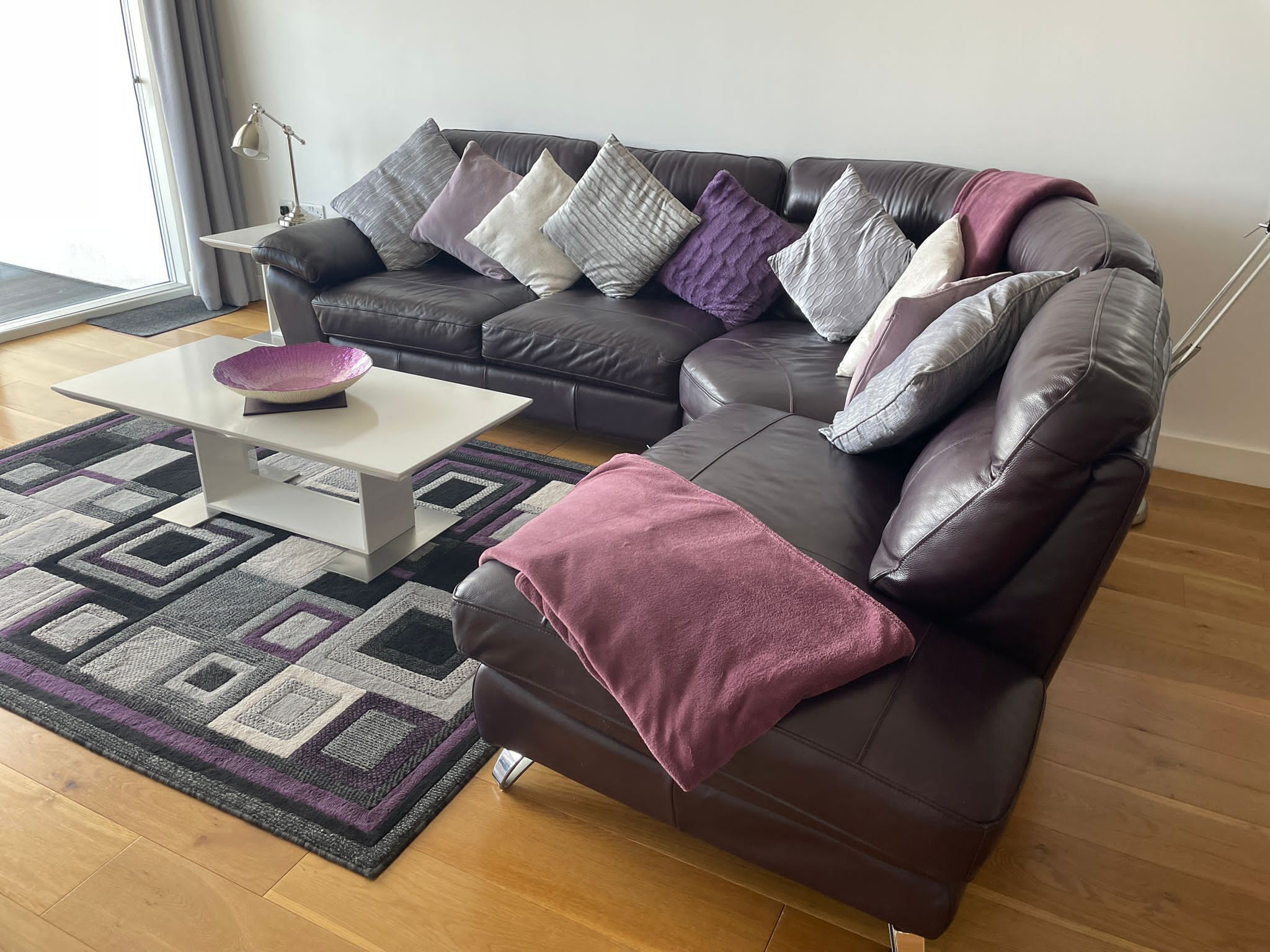 Digby's Den: Luxury 2 Bedroom Apartment With Sea Views & Dedicated Parking Space - St Ives