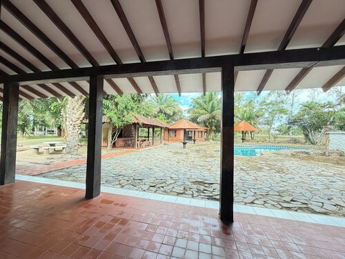 Charming 3-bedroom country house in tranquil Trinidad with AC
