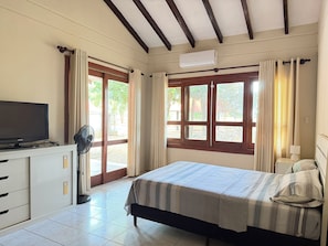 WiFi, bed sheets - Charming 3-bedroom country house in tranquil Trinidad with AC (Trinidad)