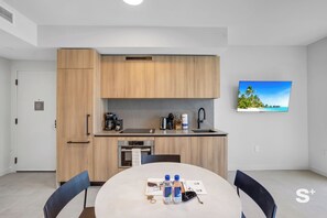 Condo, Balcony, City View | Private kitchen | Espresso maker, coffee/tea maker, fridge, microwave - 501 High-Rise 1BR - Rooftop pool (Miami)