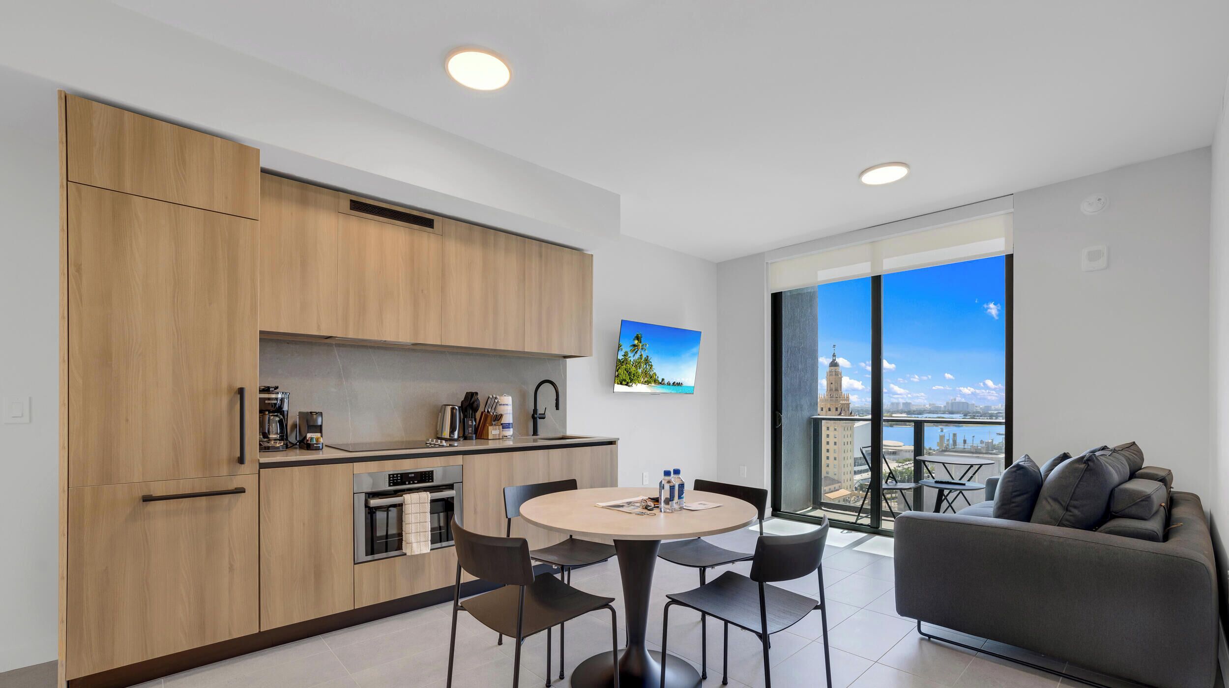 Condo, Balcony, City View | Interior