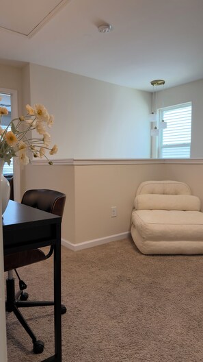 Unclassified image, 2 of 55, button - 4BR Lexington Home – Pool, Fishing Pond, Firepit, Sleeps 8 (Lexington)