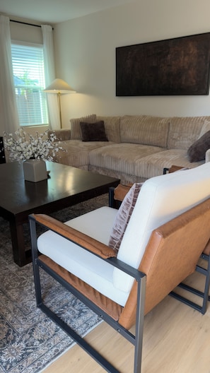 Unclassified image, 4 of 55, button - 4BR Lexington Home – Pool, Fishing Pond, Firepit, Sleeps 8 (Lexington)