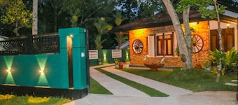 Nature Forest Villa - Peaceful 3 Bedroom Jungle Retreat Near Hikkaduwa Beach