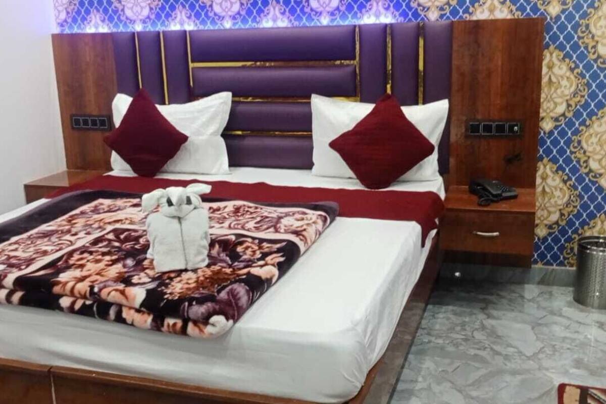 Standard Double Room | Free WiFi