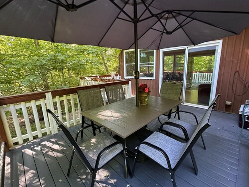 Spacious, Private Suttons Bay Oasis in the Woods