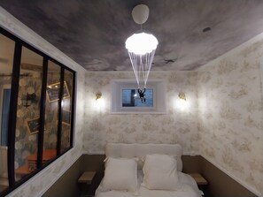 Interior - The "LIBERTÉ" Apartment: A Journey Back to the 1940s (Carentan-les-Marais)