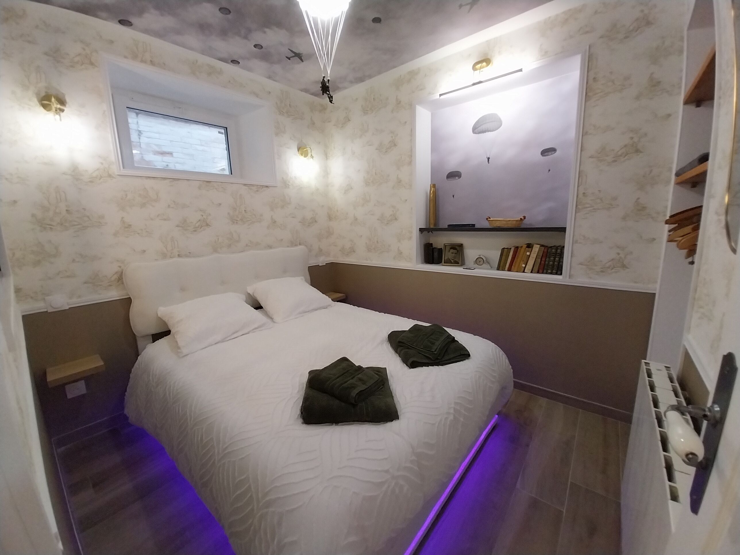 1 habitación y ropa de cama 