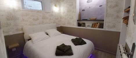 1 habitación y ropa de cama
