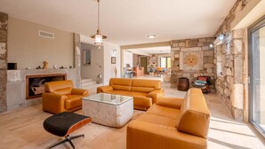 Interior - Paštrovići Stone Retreat with Pool,Jacuzzi & Adriatic Sea Views (Kaluđerac)