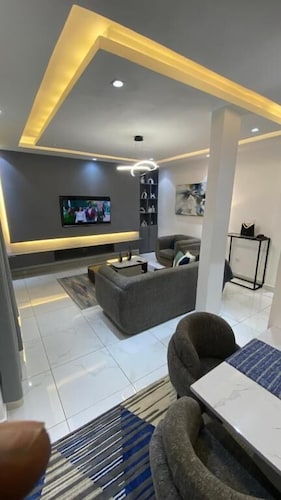 AJ3 LUXURY HOME