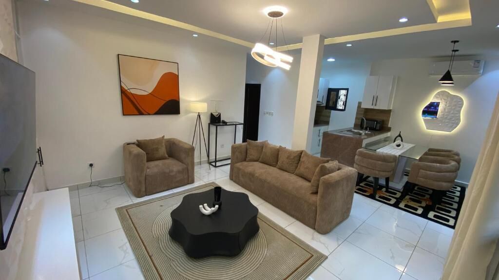 Apartamento estándar, balcón, vistas a la ciudad | Zona de estar