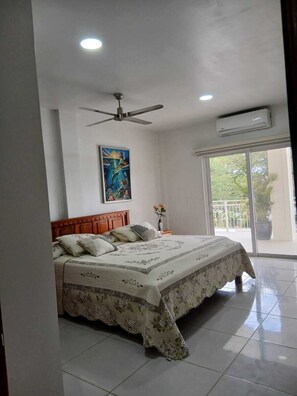 6 quartos, Wi-Fi de cortesia, roupa de cama