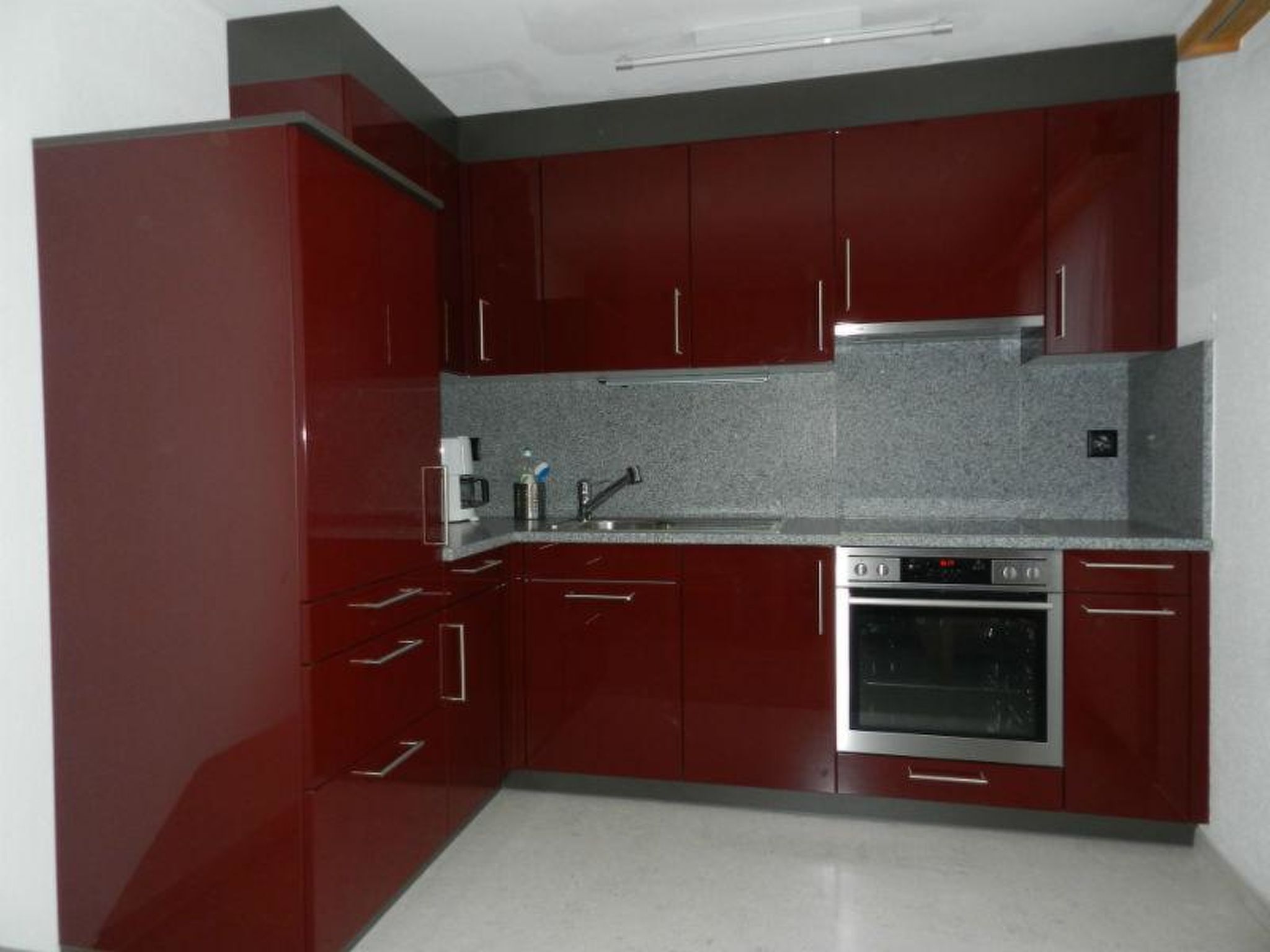 Fridge, oven, cookware/dishes/utensils