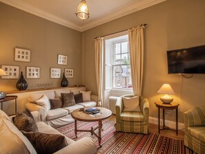 TV - Lauderdale Apartment by Interhome (Montrose)