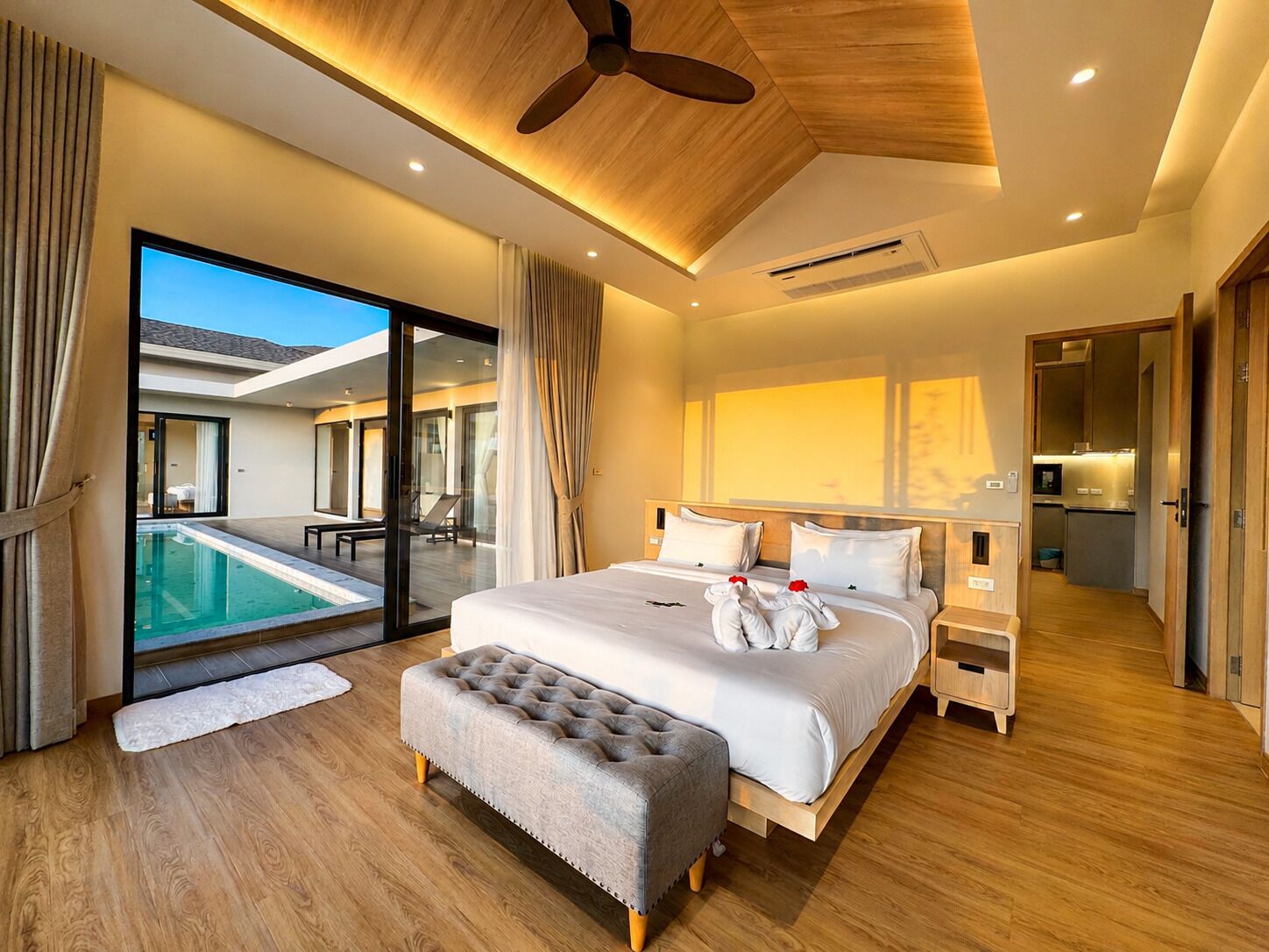 Romantic Villa, Garden View | Peralatan tempat tidur premium, gebar bulu kapas, peti besi dalam bilik 