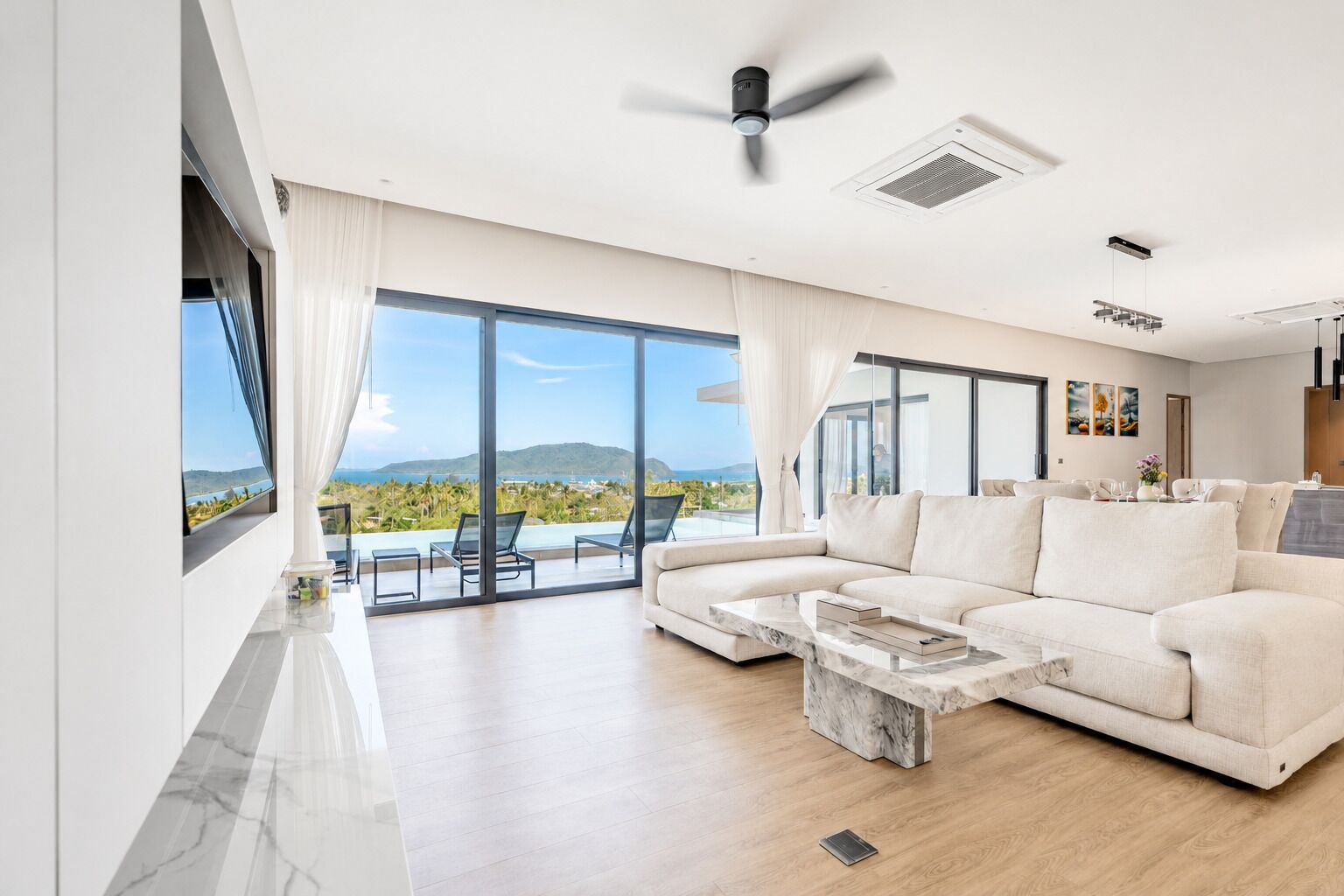 Panoramic Villa, Sea View | Peralatan tempat tidur premium, gebar bulu kapas, peti besi dalam bilik 