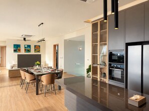 Villa Luxe, vue mer | Restauration