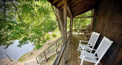 Traveler's Rest Cabin - 1 Bedroom - Dog Friendly