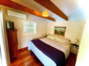 1 chambre, fer et planche à repasser, accès à Internet, literie fournie