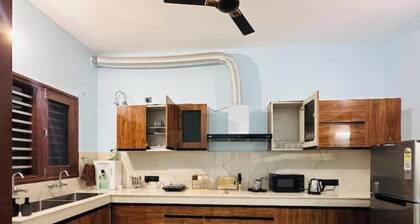 Comfort Cove | Spacious 3BR Home with Garden & Free Parking