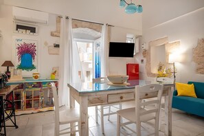 Dining - Charming vacation home in the heart of Ostuni, just a short walk from downtown (Ostuni)