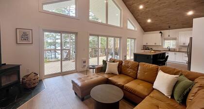 Beaverdam Lakeside Retreat - Pet & Family Friendly