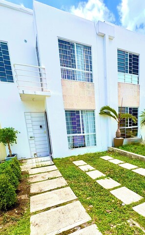 Exterior - Casa Eterna Primavera (Playa del Carmen)