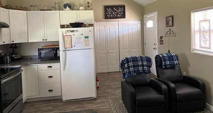 Cozy, Clean cottage Close to Mesquite, NV, golf courses, casinos, & ATV riding