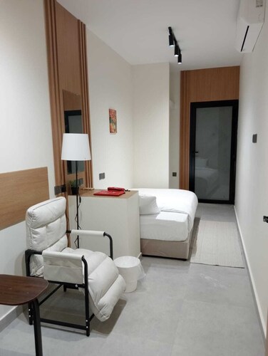 Beautiful studio with AC in charming Unayzah