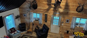 Beautiful 2 bedroom camp with all the amenities of home sleeps 13