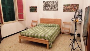 Room - Casa dell'Arte ArtGarage (Imperia)