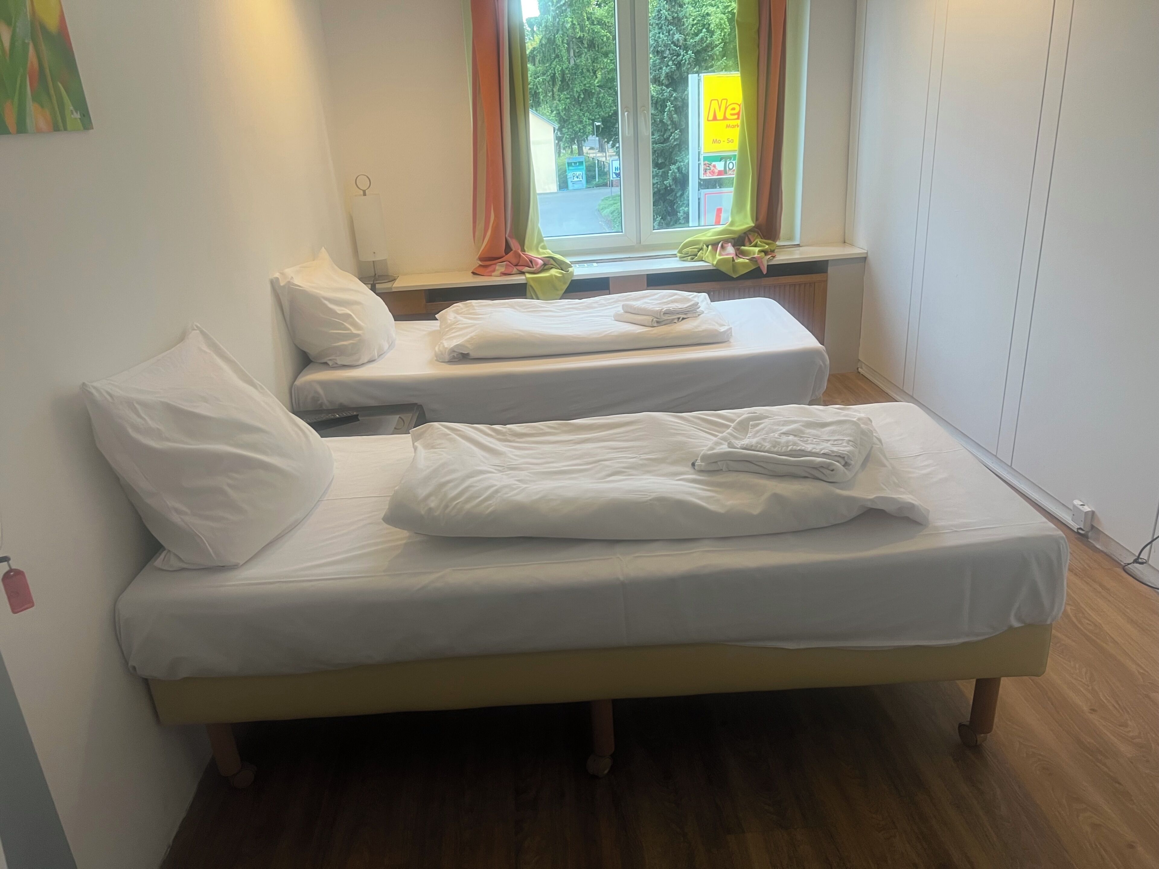 11 Schlafzimmer, WLAN, Bettwäsche