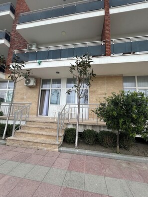 Exterior detail - Friends & Family Appartment - Beachfront (Shkodër County)