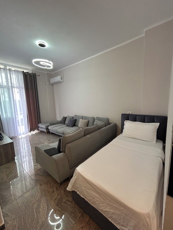 Living area - Friends & Family Appartment - Beachfront (Shkodër County)