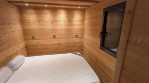 Room - Vrbo Property (les orres)