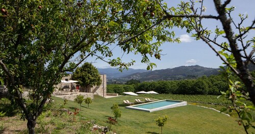 Quinta do Outeiro 1598, Holidays or Getaways for families or groups of friends