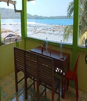 Miscellaneous - Cozzy Oichoda Nias Surf Camp (Nias)