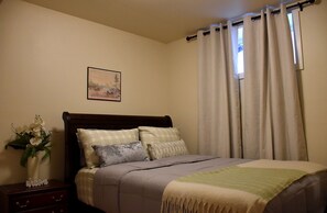 Internet, bed sheets - Private 2BR Suite | Kitchen & Laundry (Saskatoon)