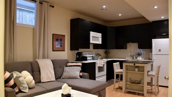 Interior - Private 2BR Suite | Kitchen & Laundry (Saskatoon)