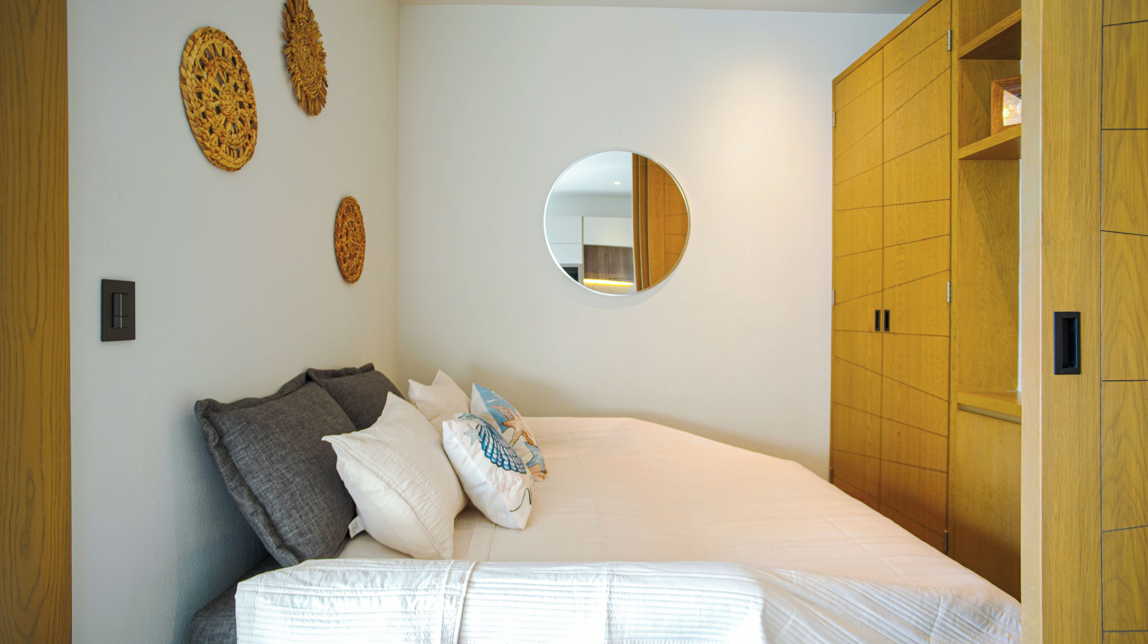 2 dormitorios, tabla de planchar con plancha, wifi y ropa de cama