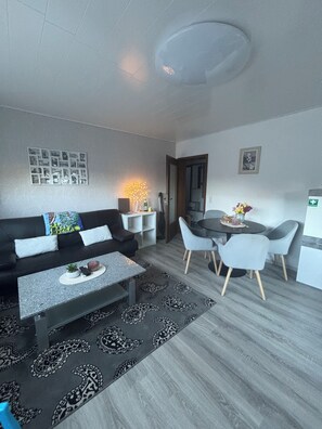 Living area - Waldblick Vacation Rental (Winterberg)