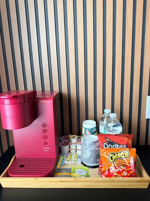 Coffee and/or coffee maker - Cozy private Room Close to Theme Parks and Airport (Orlando)