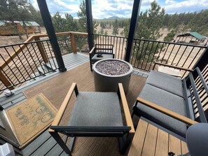 Outdoor spa tub - Tiny House on Ranch · Stargazing + Fire Pit (Lake George)